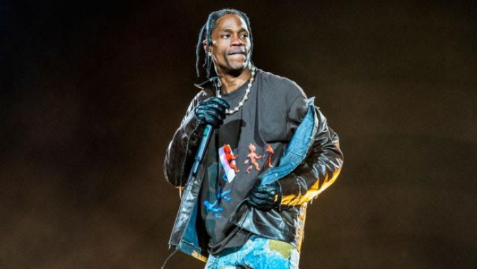 Travis Scott Pauses Outdoor Concert in New York Over Safety Concerns