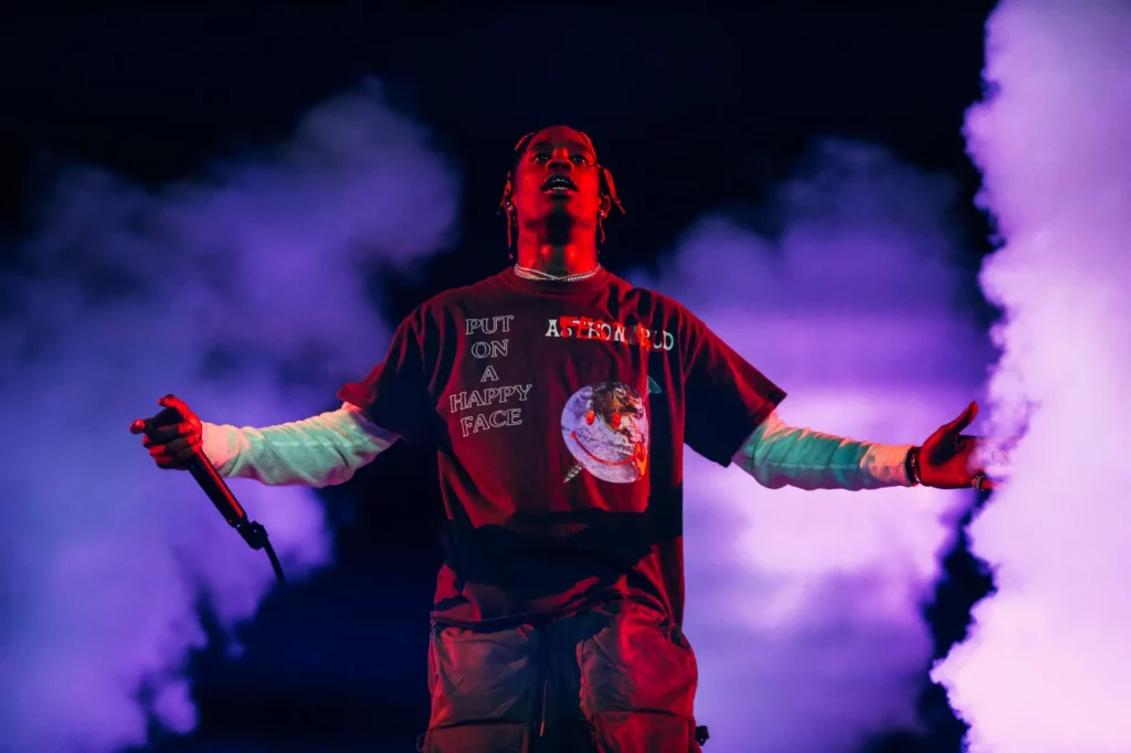 Travis Scott Pauses Outdoor Concert in New York Over Safety Concerns 