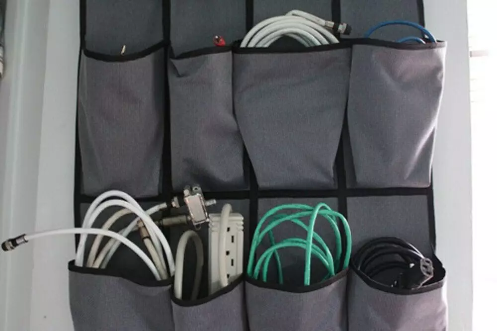 8 Ways to Manage Tangled Wires and Cords
