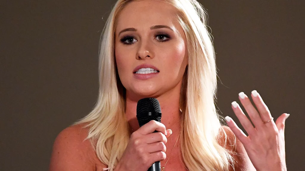is tomi lahren pregnant