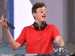 Is Flume Gay?