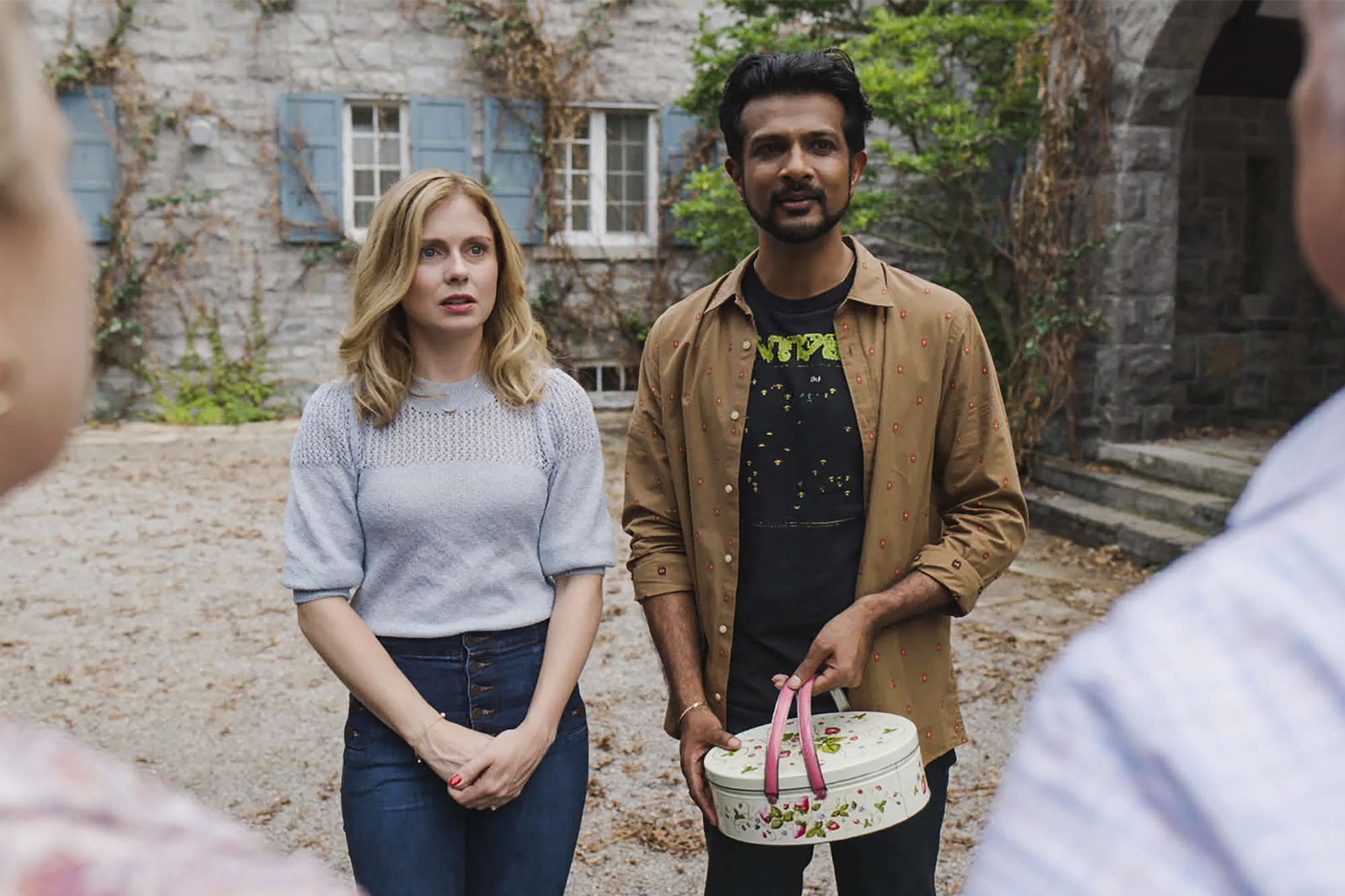 is rose mciver pregnant